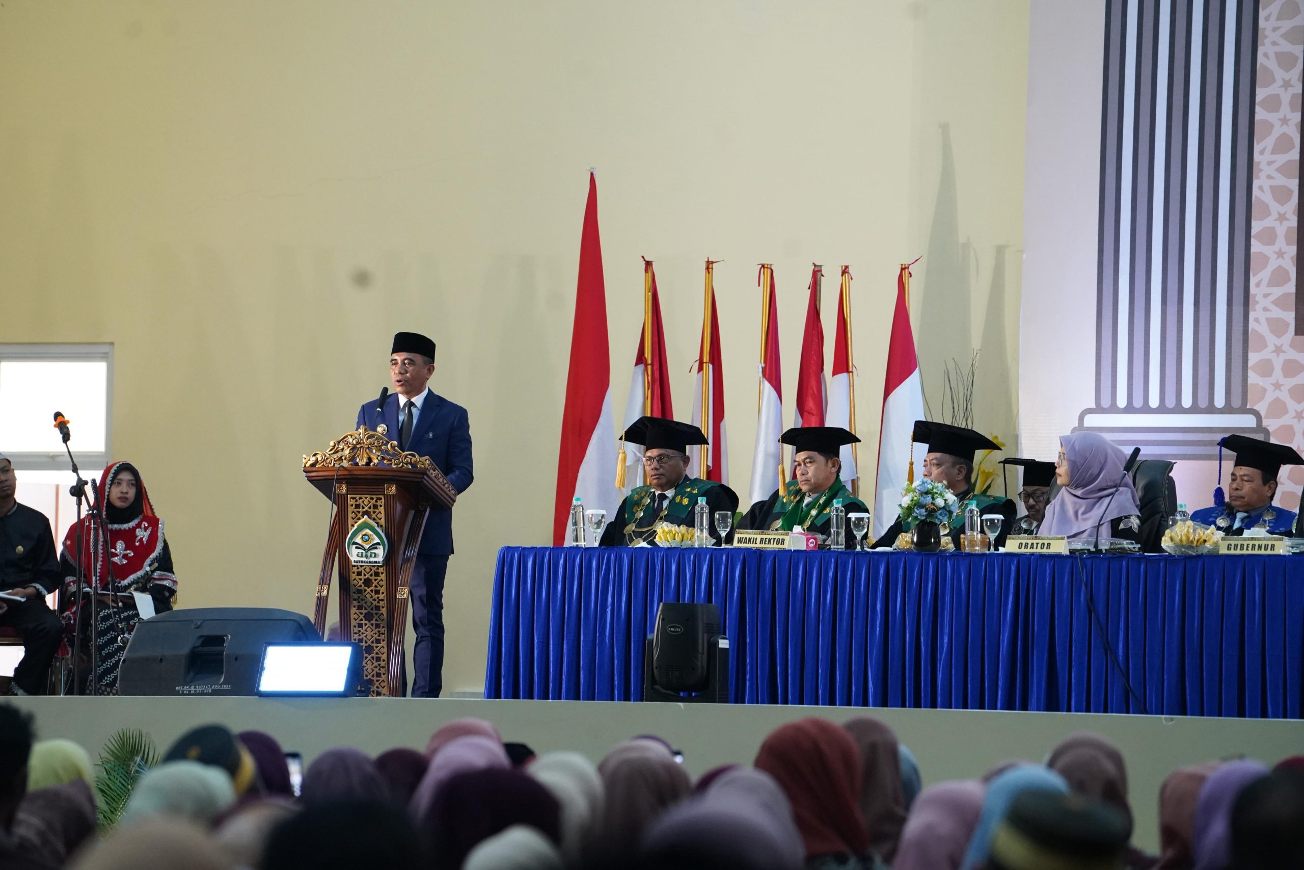 Anwar Hafid Kuatkan Komitmen Pendidikan Gratis di Wisuda ke-44 UIN Datokarama Palu