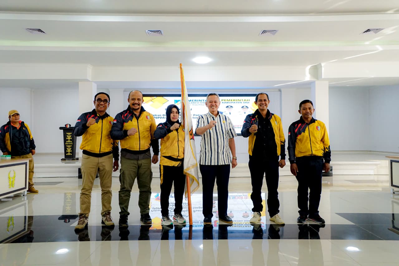 Bupati Sigi Lepas 30 Atlet POPDA 2025, Titip Pesan Sportivitas dan Jaga Nama Daerah