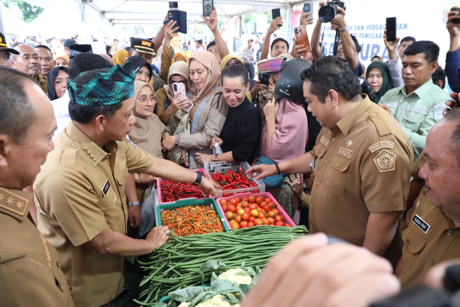 Mendagri Dorong Pemda Aktif Kendalikan Harga Pangan Mendagri Dorong Pemda Aktif Kendalikan Harga Pangan