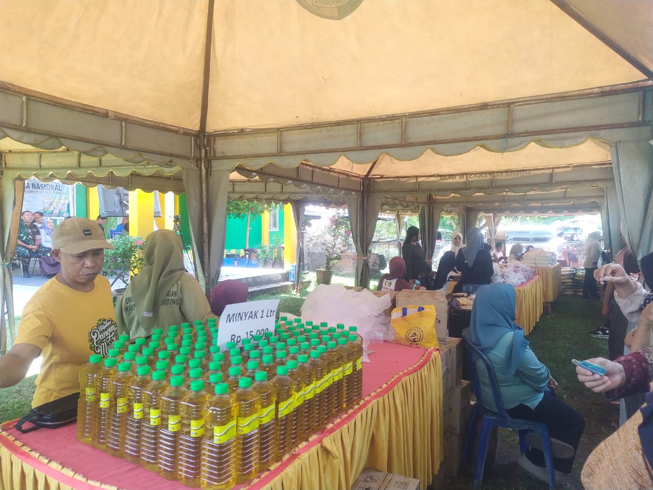Gerakan Pangan Murah di Parimo Diserbu Warga, Harga Sembako Turun Signifikan