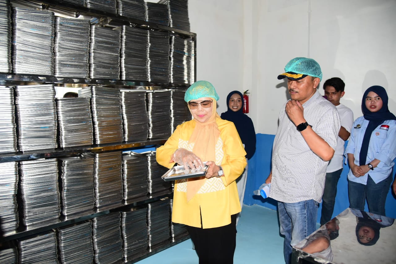 Program Gizi Dorong Ekonomi Lokal, Dapur MBG Serap Ribuan Tenaga Kerja