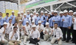 Bulog Makassar Penuhi Stok, Komisi IV DPR RI Dorong Peningkatan Kapasitas Pengemasan