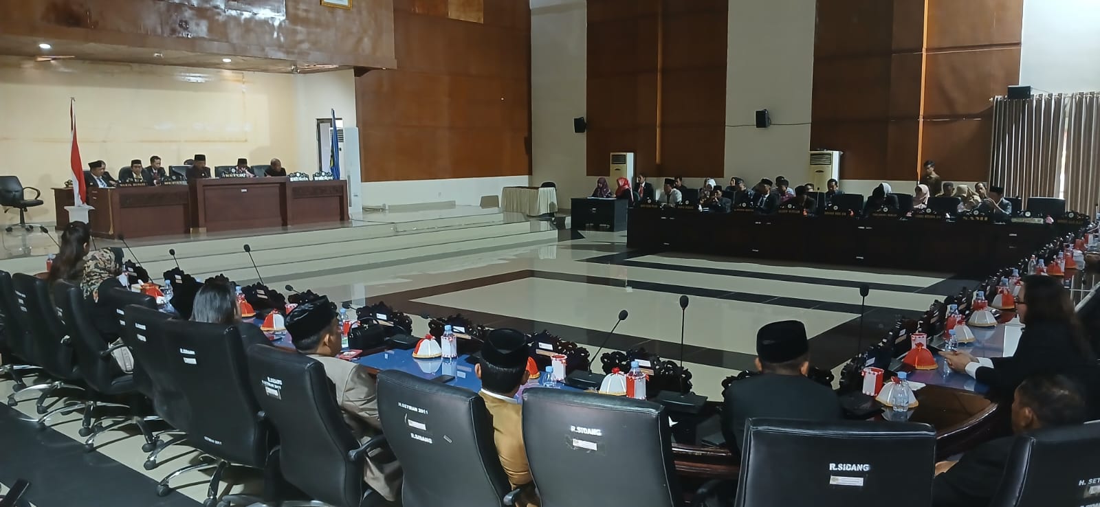 Tutup Masa Sidang III 2024–2025, DPRD Parimo Sampaikan Capaian Kinerjanya