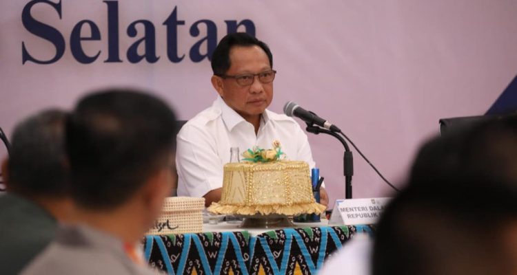 Mendagri Dorong Pemda Hidupkan Siskamling dan Pos Ronda untuk Perkuat Keamanan Lokal