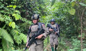 Patroli Jalur Klasik Jadi Wadah Kedekatan Aparat dan Warga di Poso