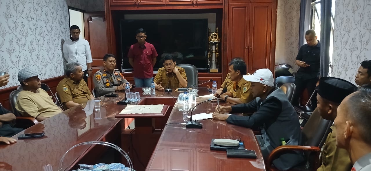 Kades Bambalemo Akan Dinonaktifkan Lewat Mekanisme Diskresi
