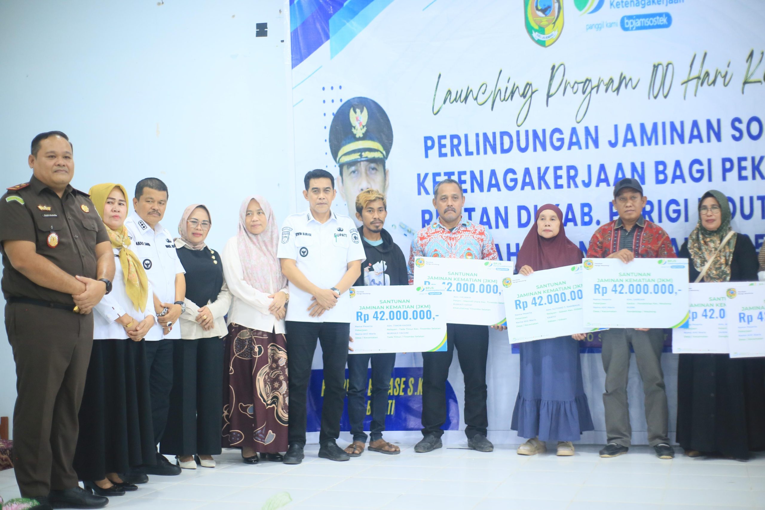 13.900 Pekerja Rentan di Parimo Dapat Jaminan Sosial Ketenagakerjaan