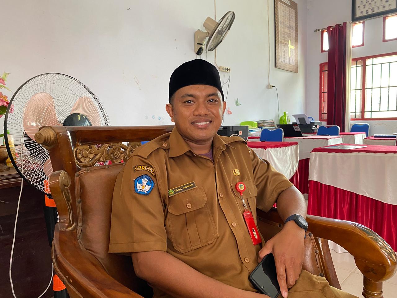 Dedikasi Guru SDN 2 Banawa Donggala: Bertahan di Tengah Keterbatasan