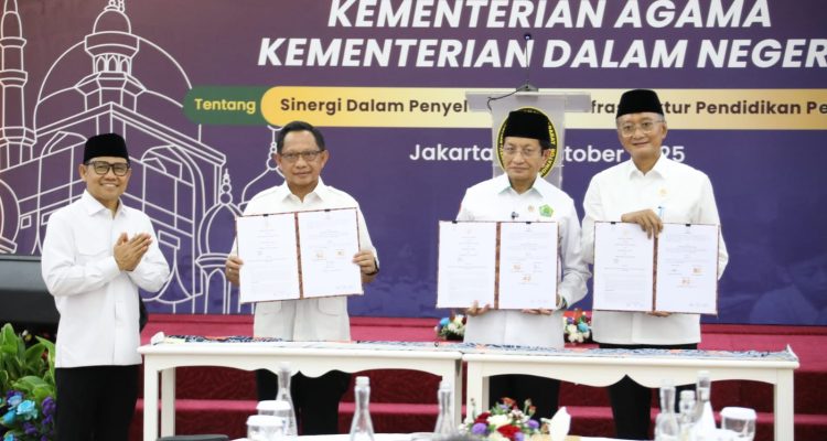 Mendagri Minta Pemda Perketat Pengawasan Infrastruktur Pesantren