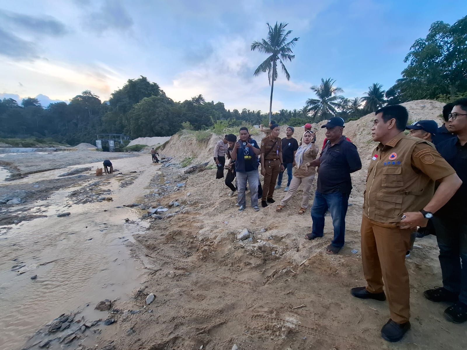 Bupati Parimo Stop Tambang Kayuboko dan Buranga, Minta Lokasi Dinormalisasi