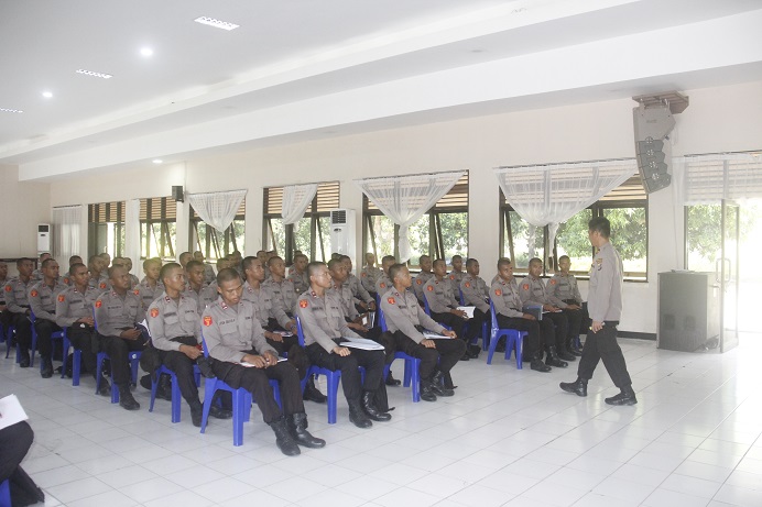 Bidhumas Polda Sulteng Bentuk Polisi Cerdas Digital Lewat Pembekalan Manajemen Media