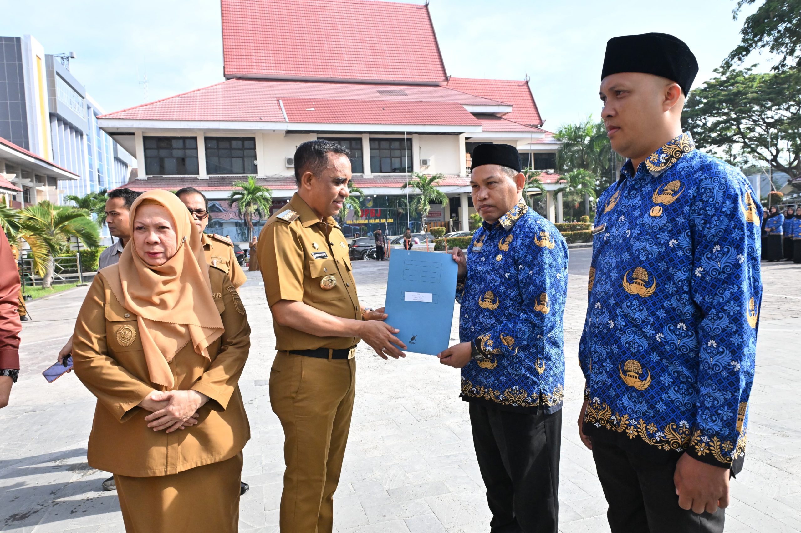 Gubernur Anwar Hafid Ingatkan ASN PPPK untuk Utamakan Pelayanan dan Integritas