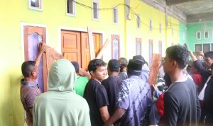 Pelayanan Publik Lumpuh Akibat Penyegelan Kantor Desa Torue