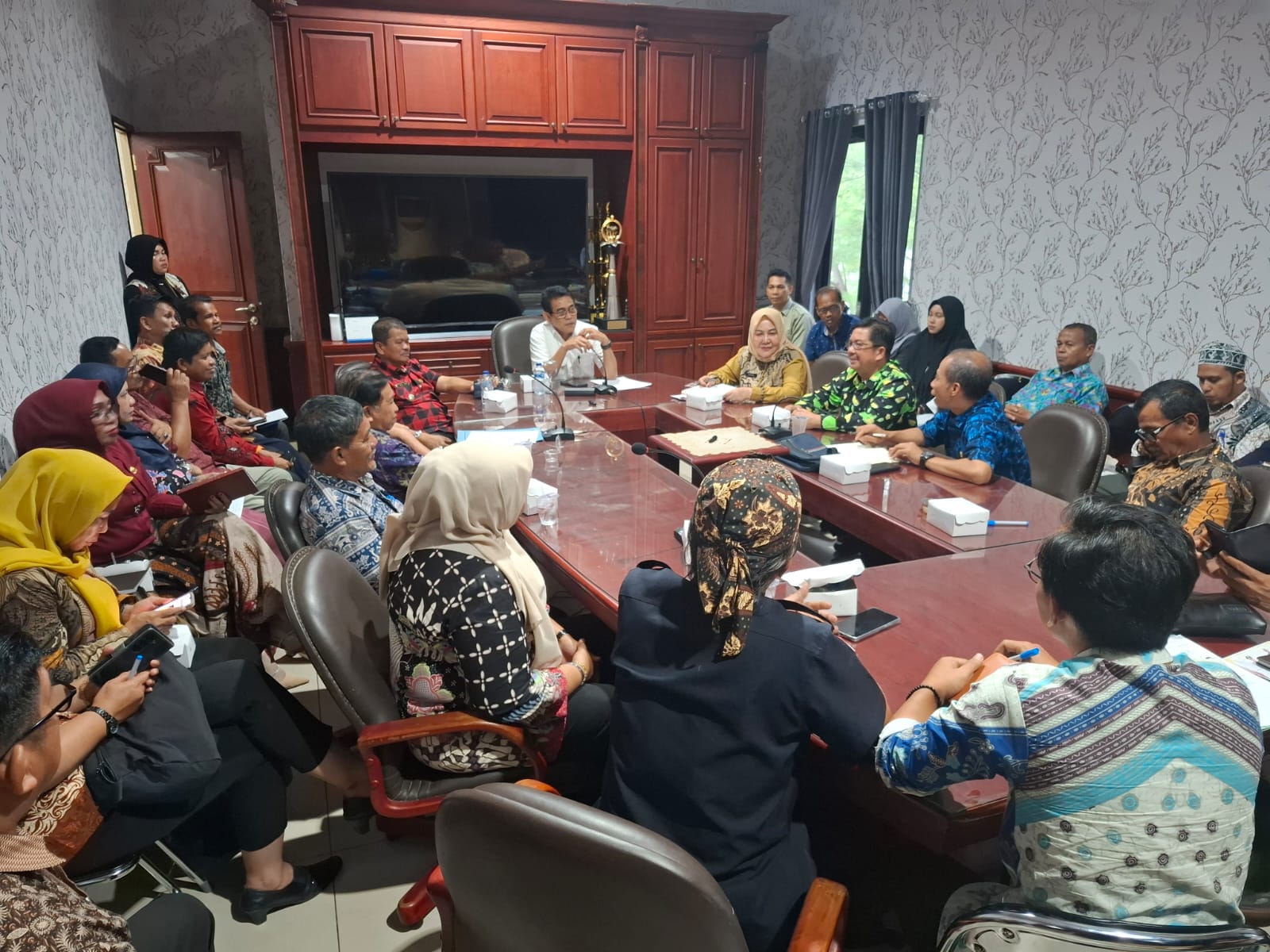 Bupati Erwin Instruksikan Percepatan Pembangunan 170 Gerai KDKMP di Parimo