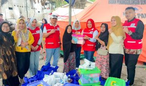 Hestiwati Tekankan Trauma Healing dan Edukasi Kesehatan Pasca Kebakaran Asrama Yojokodi Hestiwati Tekankan Trauma Healing dan Edukasi Kesehatan Pasca Kebakaran Asrama Yojokodi