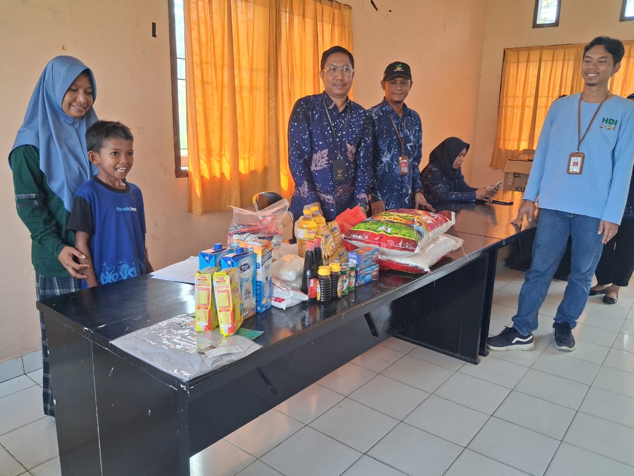 Bantuan Atensi Kemensos Perluas Dukungan bagi Kelompok Rentan di Parigi Selatan