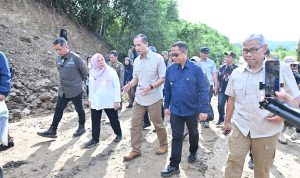 Menteri Transmigrasi Tinjau Pembangunan Kampus Patriot di Sigi