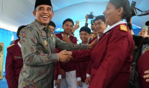 Anwar Hafid Tegaskan Sekolah Rakyat Jadi Instrumen Pemerataan Pendidikan di Sulteng Anwar Hafid Tegaskan Sekolah Rakyat Jadi Instrumen Pemerataan Pendidikan di Sulteng