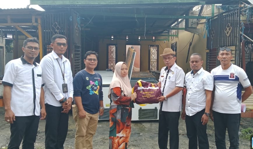 Korban Kebakaran Torue dan Sausu Terima Bantuan Langsung dari Dinsos Parimo