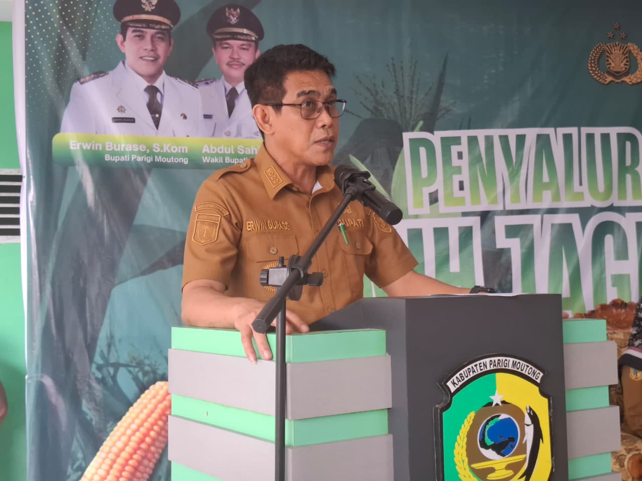 Bupati Parimo Tegaskan Bantuan Benih Bukan Sekadar Program, tapi Investasi Kemandirian Pangan