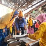 Towale Disiapkan Jadi Poros Ekonomi Kreatif, Tenun Donggala Bidik Pasar Dunia