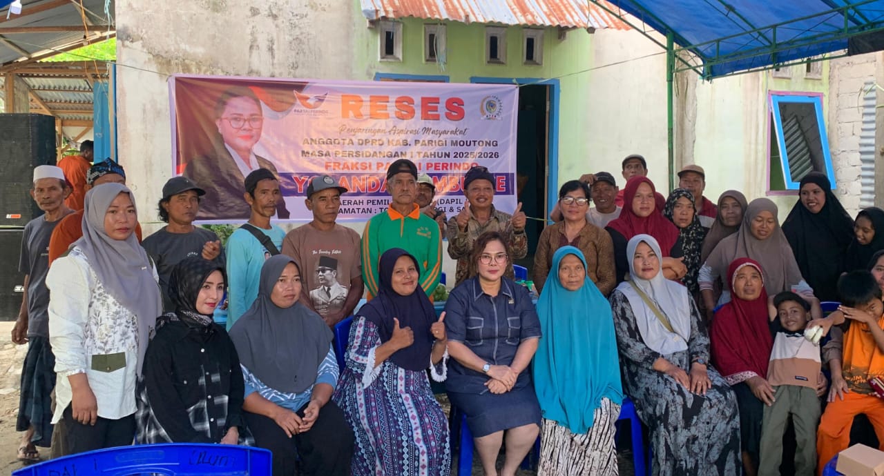 Reses di Sausu Auma, Yolanda Serahkan Bantuan Tenda dan Serap Aspirasi Warga