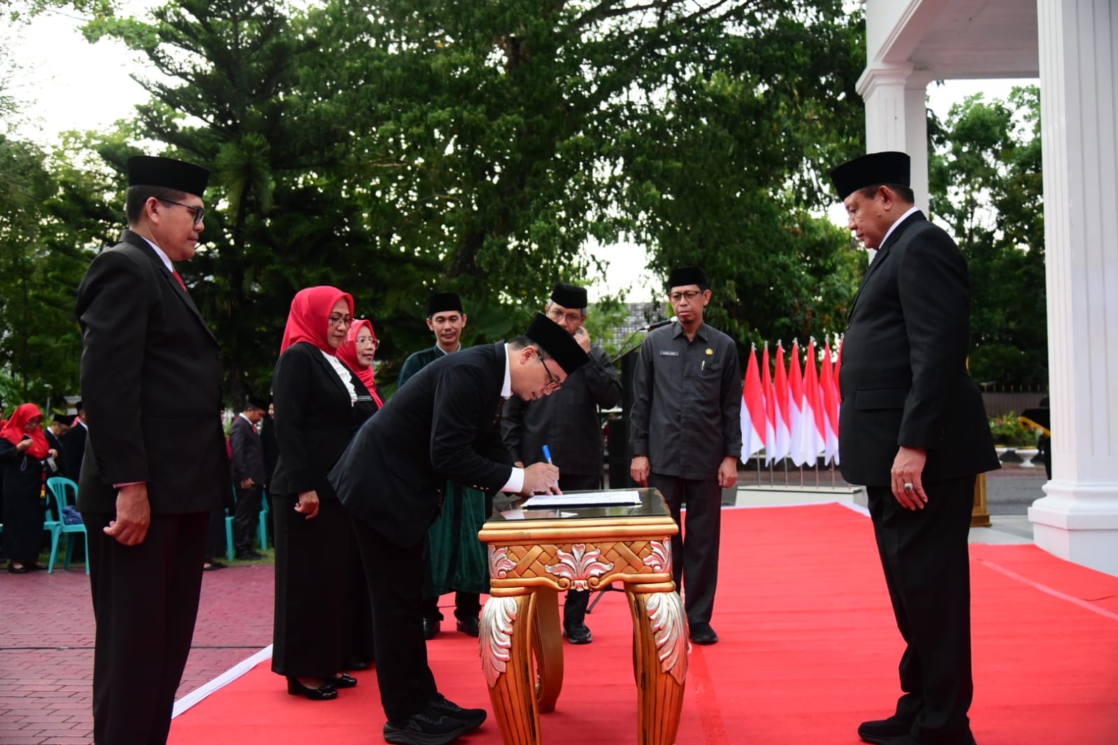 Lantik 268 Pejabat, Gubernur Gorontalo Tekankan Kinerja dan Kreativitas