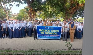 Police Goes to School, Satlantas Polres Parimo Fokus Lindungi Pelajar dari Risiko Lalu Lintas Police Goes to School, Satlantas Polres Parimo Fokus Lindungi Pelajar dari Risiko Lalu Lintas