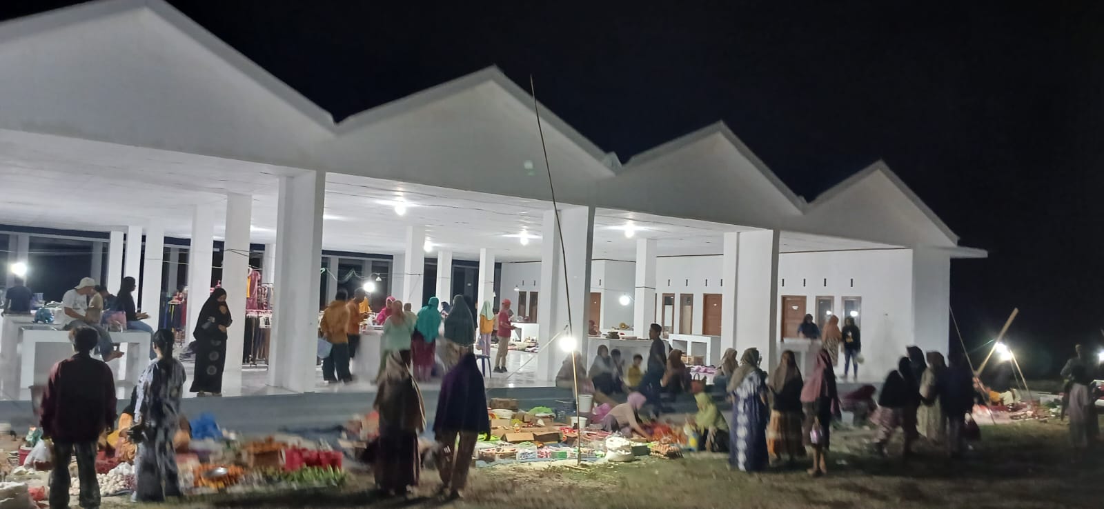 Pasar Tematik Buah di Pangi Resmi Beroperasi, Dorong Ekonomi Pedagang Lokal