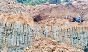 Longsor di Buranga, Korban Tewas di Tambang Ilegal yang Diduga Dibiayai Pemodal Luar Longsor di Buranga, Korban Tewas di Tambang Ilegal yang Diduga Dibiayai Pemodal Luar