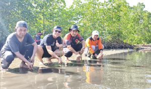 Kolaborasi BPBD Parimo dan Relawan Dorong Kesadaran Mitigasi Pesisir di Mertasari