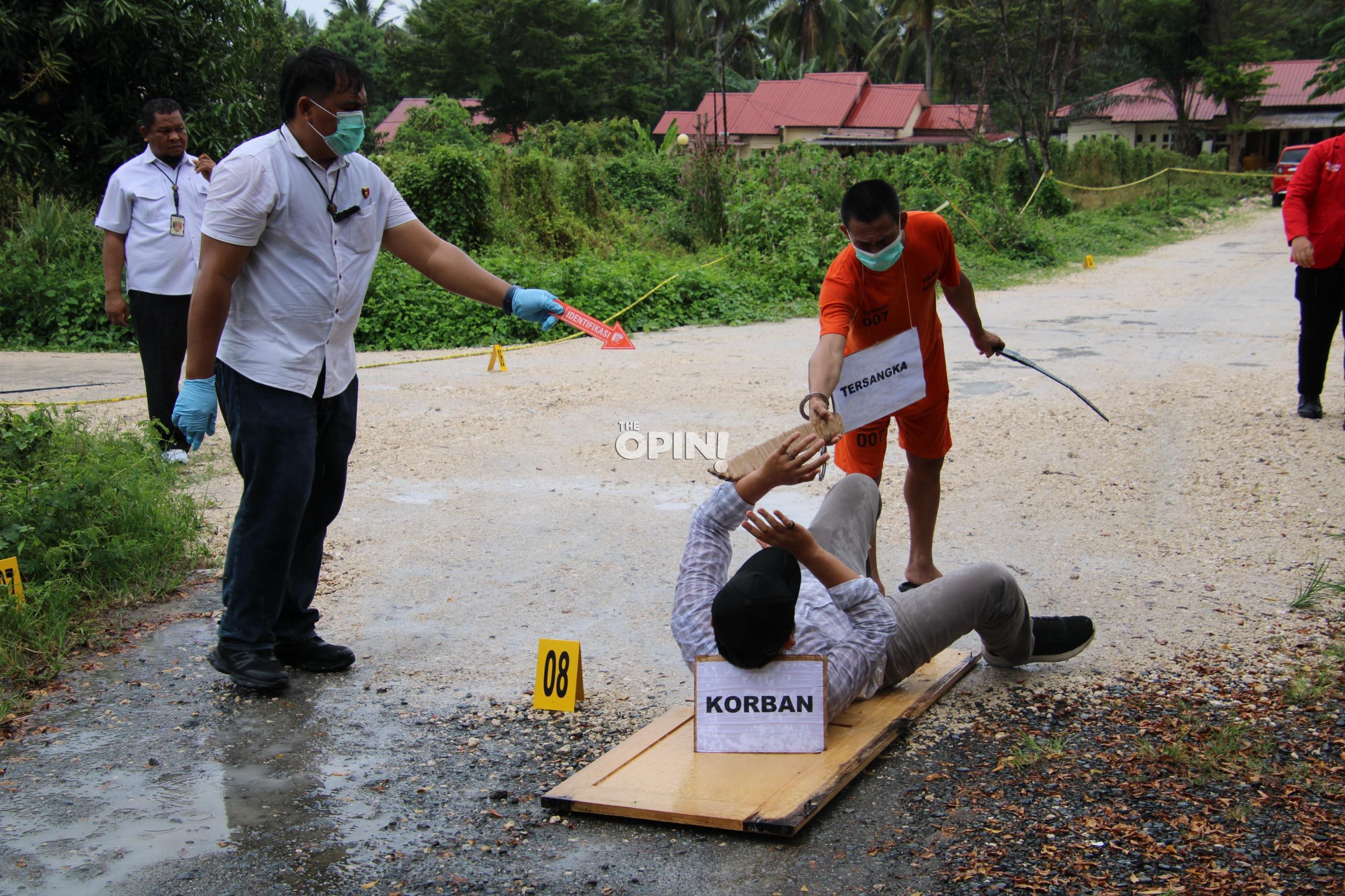 Kasus Pembunuhan di Banggai Direkonstruksi, Tersangka Peragakan Aksi Penyerangan