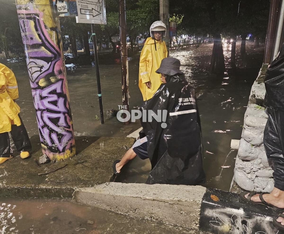 Genangan Ganggu Aktivitas Warga Makassar, 40 Personel Dikerahkan ke Lokasi