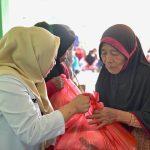 Warga Desa Terpencil Terima 439 Paket Sembako dari Program THR