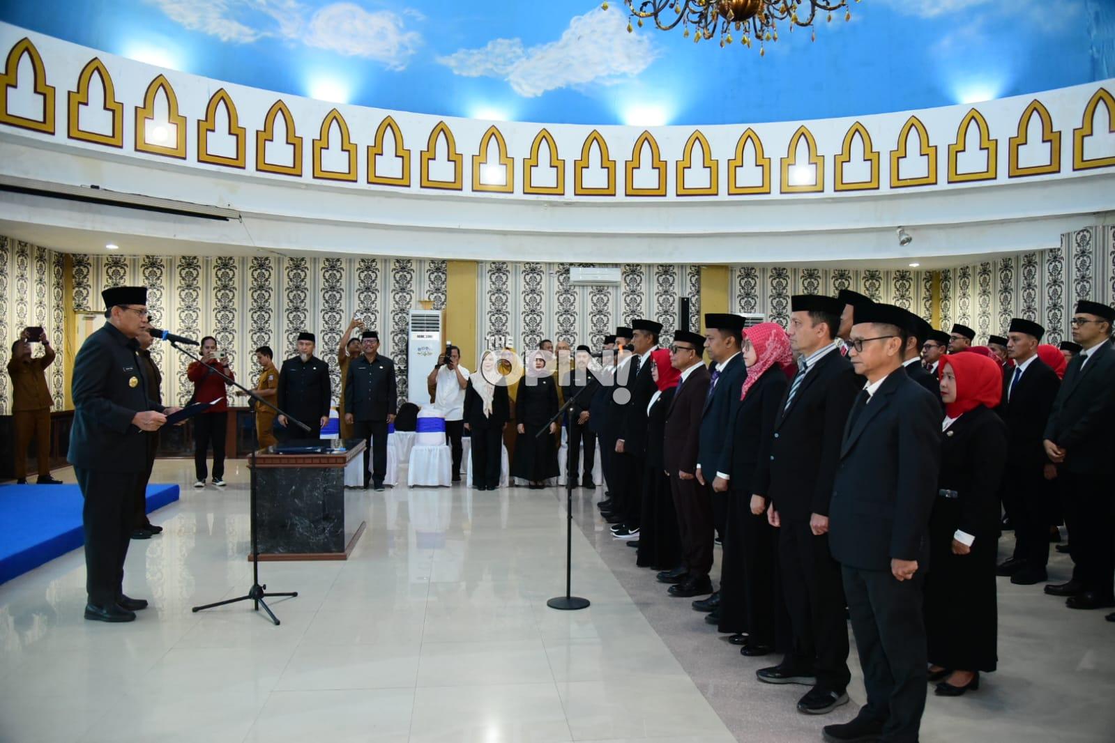 67 Pejabat Pemprov Gorontalo Dilantik, Gusnar Tekankan Konsolidasi dan Kesiapsiagaan