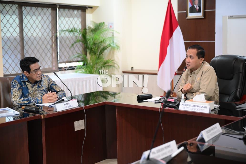 Bupati Parimo Bawa Data Infrastruktur Rusak dan 117 Ribu Warga Miskin ke Kementrans