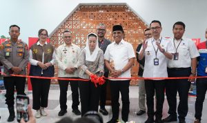 Anwar Hafid Harap AirAsia Buka Rute Baru dari Palu, Dorong Konektivitas Sulteng Anwar Hafid Harap AirAsia Buka Rute Baru dari Palu, Dorong Konektivitas Sulteng