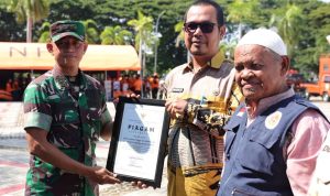 Bantu Penanganan Karhutla, Dinas TPHP Parimo Terima Penghargaan