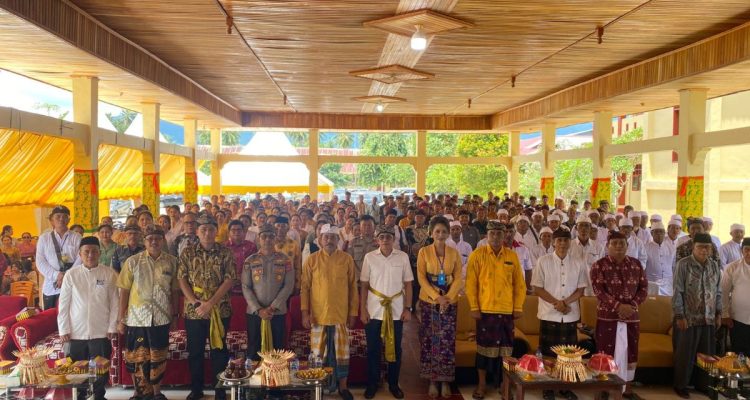 Bupati Parimo Tegaskan Dukungan Kegiatan Keagamaan, Kerukunan Jadi Kunci Pembangunan Bupati Parimo Tegaskan Dukungan Kegiatan Keagamaan, Kerukunan Jadi Kunci Pembangunan