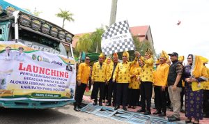 Tekan Inflasi dan Ringankan Beban Warga, Pemda Parimo Salurkan Bantuan Pangan