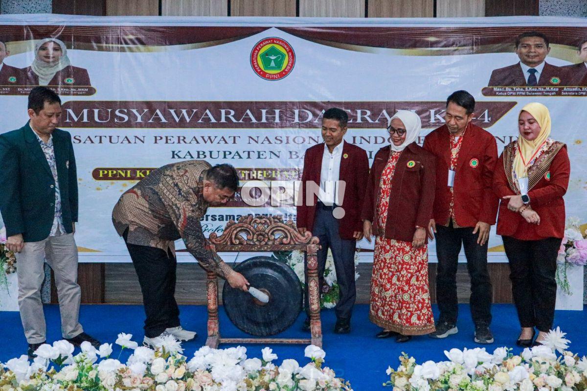 Pemda Banggai Dorong Perawat Tingkatkan Pelayanan Humanis kepada Masyarakat