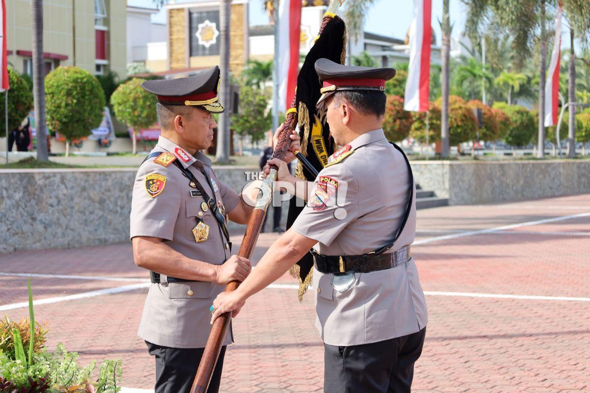 Serah Terima Pataka Wira Dharma Brata Tandai Awal Kepemimpinan Baru di Polda Sulteng