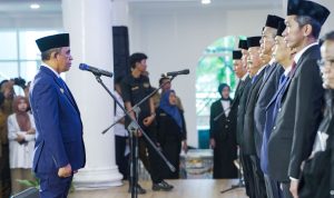 Pelantikan 40 Pejabat Pemprov Sulteng, Anwar Hafid Soroti Pelayanan Publik Pelantikan 40 Pejabat Pemprov Sulteng, Anwar Hafid Soroti Pelayanan Publik