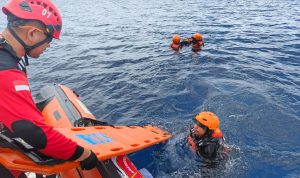 Basarnas Palu Simulasikan Penyelamatan Nelayan di Teluk Tomini
