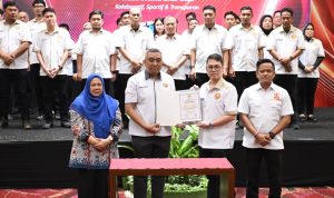 Wagub Reny Dorong Biliar Jadi Sport Industry dan Penyumbang Prestasi Sulteng Wagub Reny Dorong Biliar Jadi Sport Industry dan Penyumbang Prestasi Sulteng