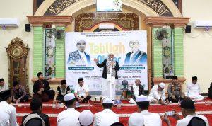 Bupati dan Wabup Parimo Hadiri Tabligh Akbar Bertajuk Hidup Berkah Bersama Al-Qur’an Bupati dan Wabup Parimo Hadiri Tabligh Akbar Bertajuk Hidup Berkah Bersama Al-Qur’an