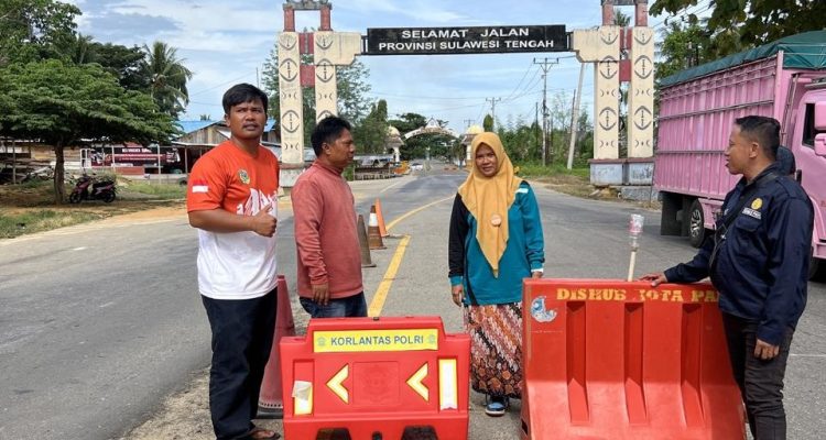 Cegah Penyakit Menular, DISPKH Parimo Operasikan Pos Lalu Lintas Hewan