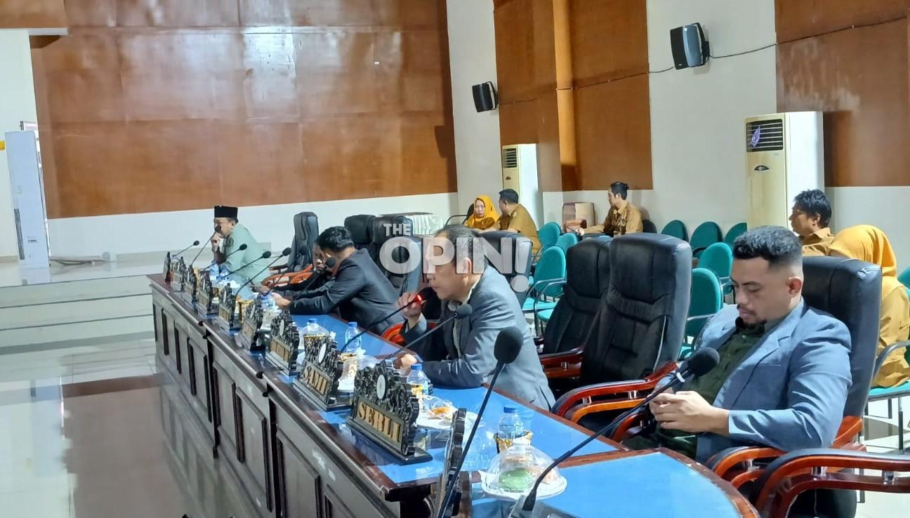 DPRD Parimo Soroti Pohon Rawan Tumbang di Lidah Gimba Kampal, DLH Dinilai Lamban