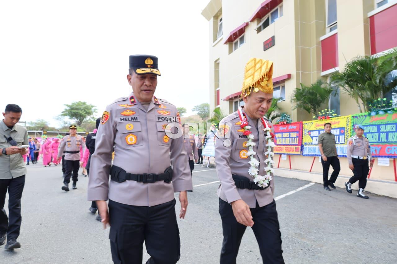 Polda Sulteng Gelar Penyambutan Adat untuk Kapolda Baru