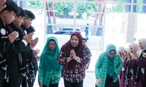 Wagub Reny Tekankan Kemandirian dan Disiplin bagi Lulusan Al-Fahmi